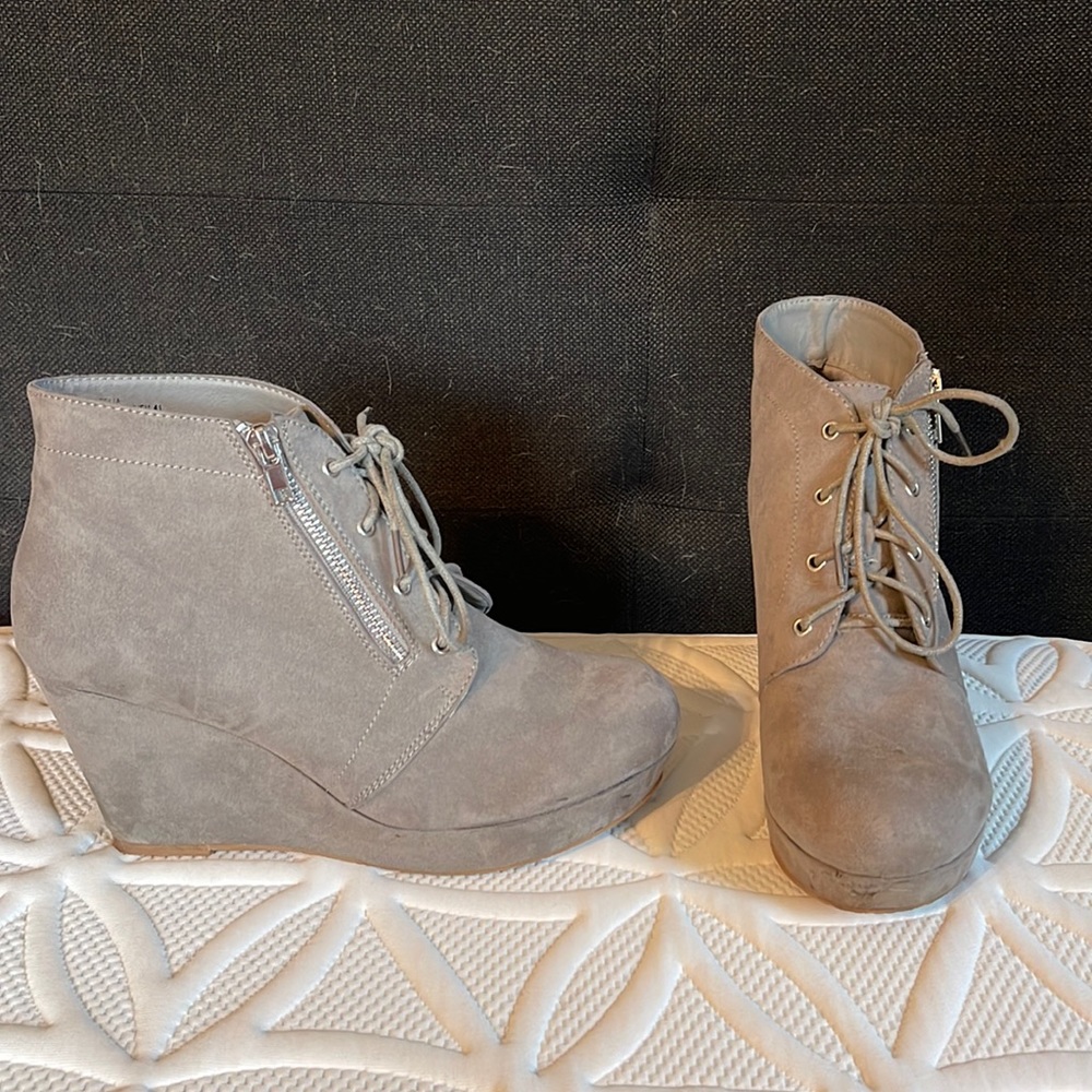 Justfab suede bootie